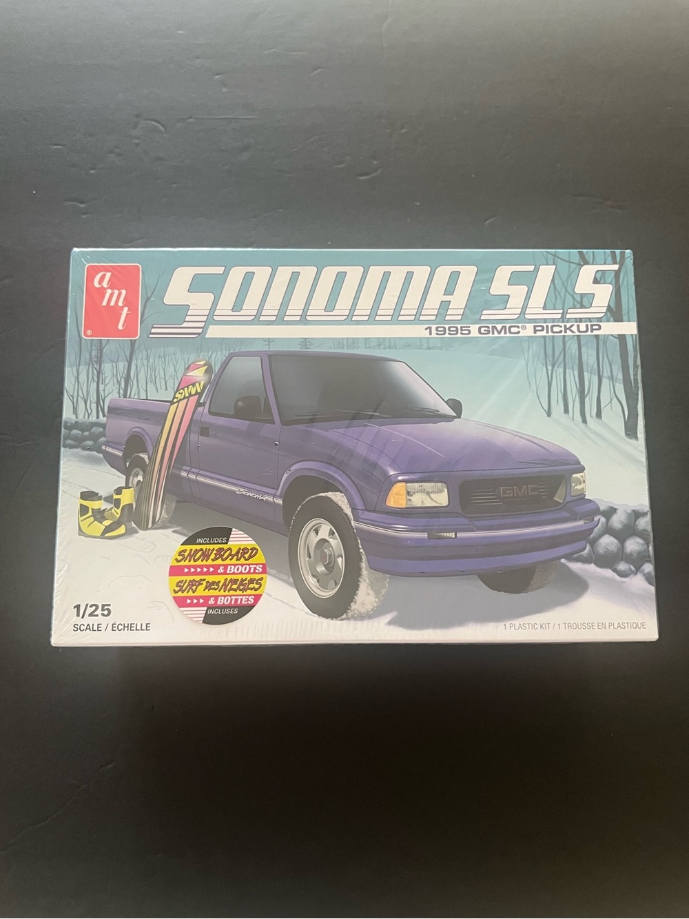 AMT Sonoma SLS 1995 GMC Pickup Model Kit